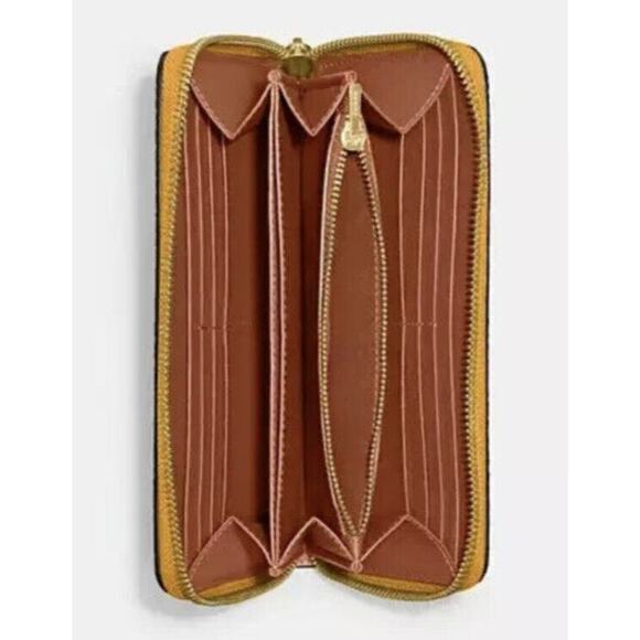 Coach Buttercup Accordion Phone Wallet Polished Pebble Leather Zip Up CC489 New - Picture 4 of 16